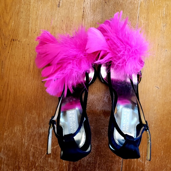 Badgley Mischka Shoes - Badgley Mischka high heels pink boa shoes